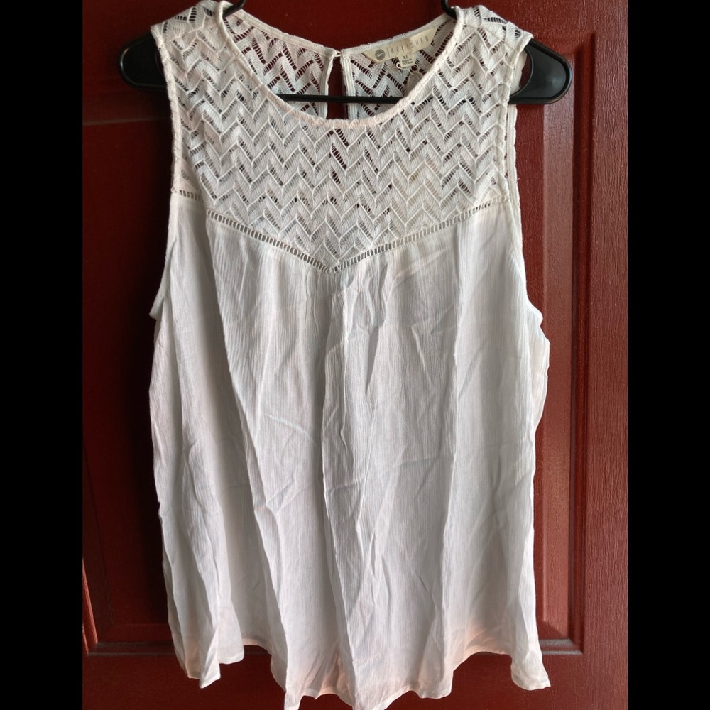Sleeveless tank